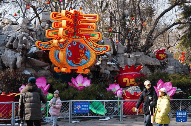 济南:张灯结彩迎新春