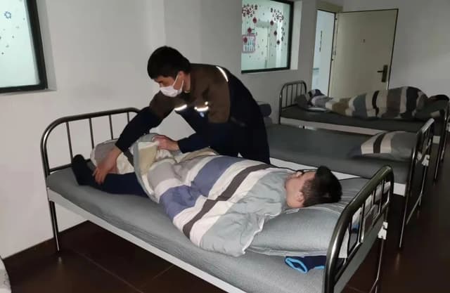 逆行的勇者,感谢有你们守护救助二站