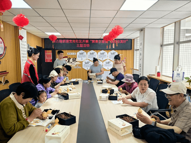 吴芳书记以“无中生有”智慧织密治理网  法治护航全龄幸福圈