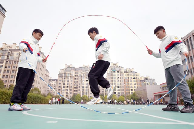 安徽蚌埠:精彩课后“三点半” 学生快乐动起来