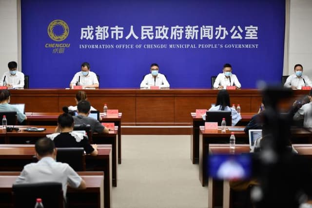成都市委社治委:核酸检测完毕立即回家、不要在小区逗留扎堆