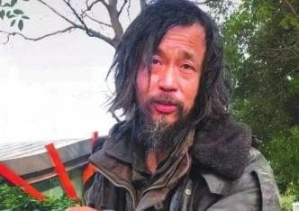 “流浪大师”沈巍:哪怕被骗了100次,我还是想做个好人