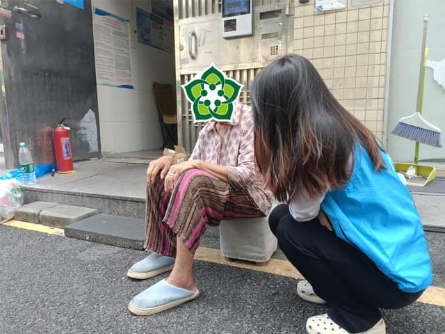 温情先达！步涌社工守护老人平安抗台风