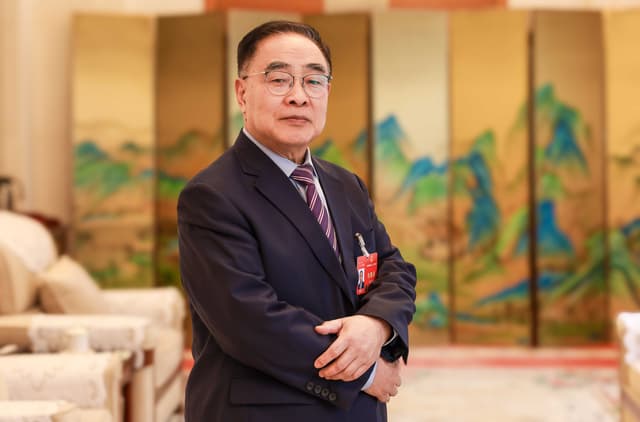 代表委员说—— 张伯礼代表：让基层医生“招得来、留得住”