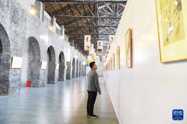 河南遂平:老旧厂区“变身”文创公园