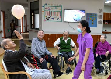 至少200万人才缺口,养老护理员职业发展如何破局?