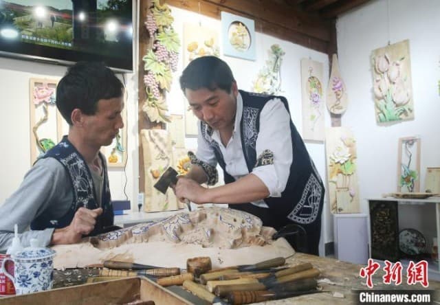 大理剑川非遗传承人:助残扶弱 共同致富