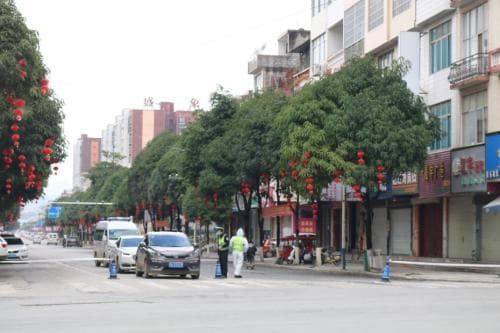 广西百色:当前疫情防控已到最关键、最紧要的窗口期