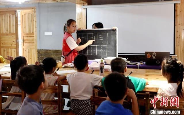 广西侗乡三江:大学生支教助力乡村教育