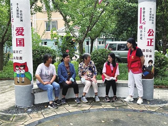 苏州工业园区:探索社区治理新模式 凉亭“微更新”化身“议事亭”