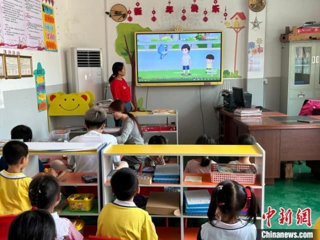 江西深山里的“童伴之家”:为留守儿童点亮心灯